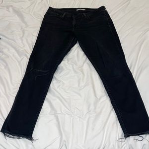 Levi’s 711 Skinny Ankle Jeans